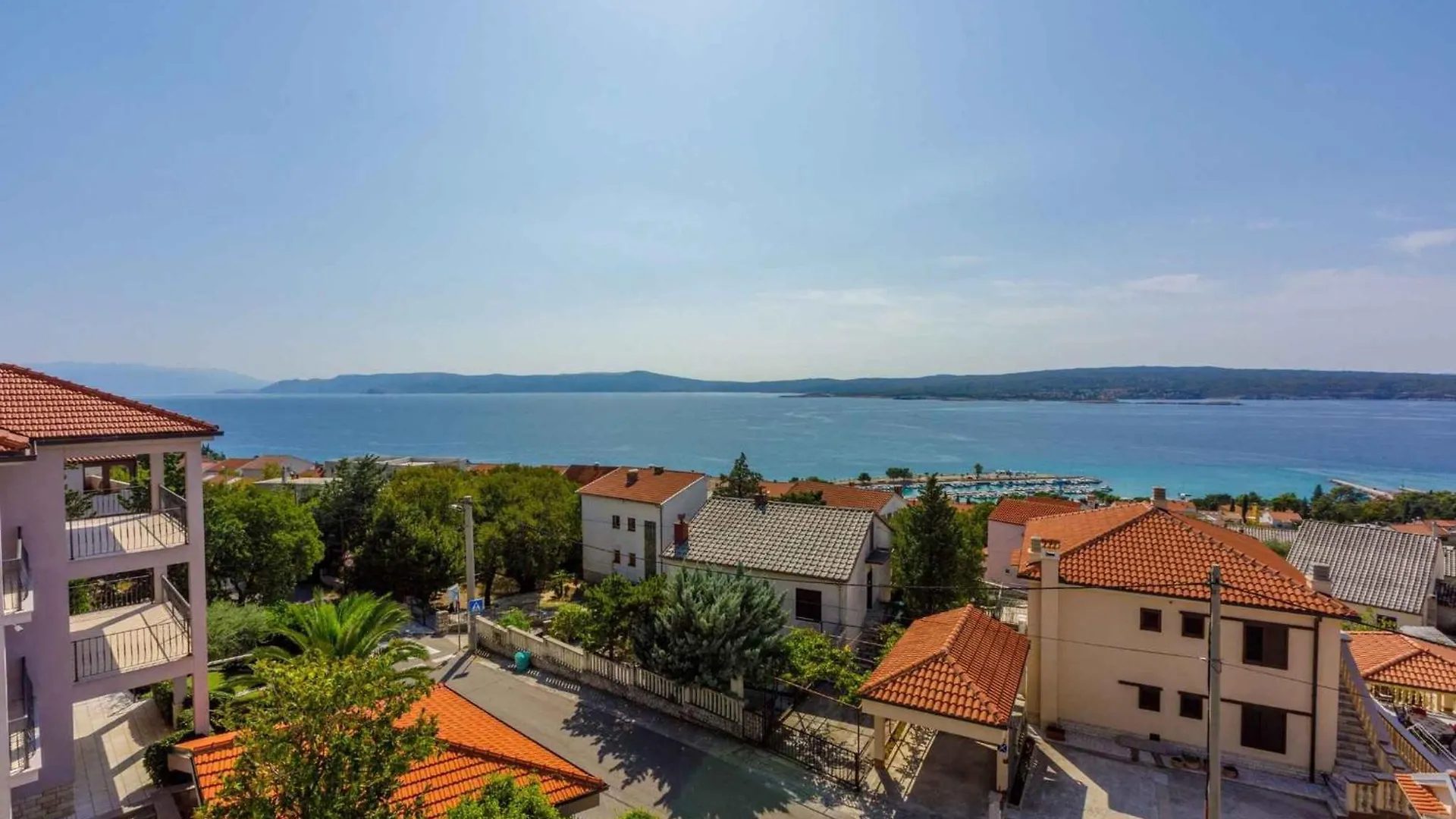 Apartment In Crikvenica 41679 0*,
