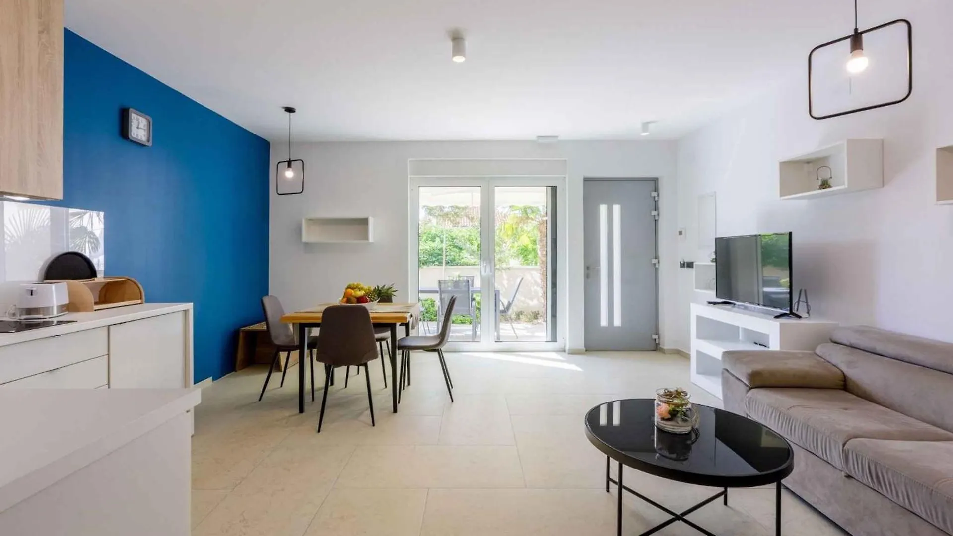 Apartment In Crikvenica 41679