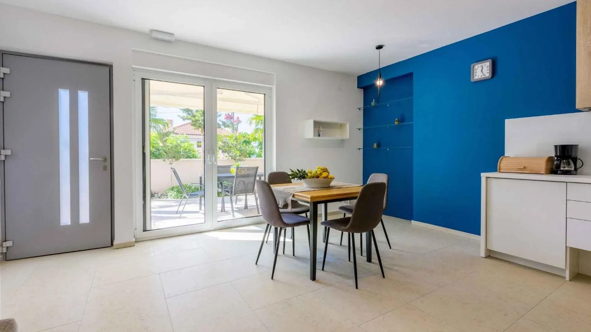 Apartment In Crikvenica 41679