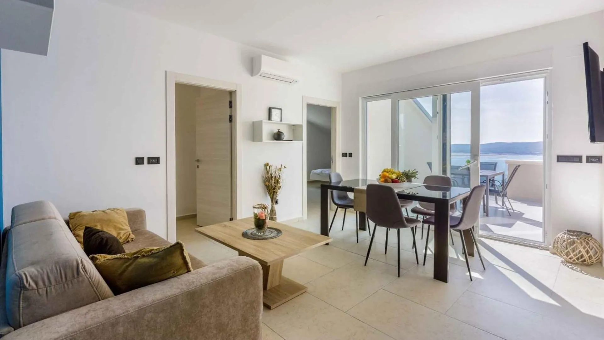 Apartment In Crikvenica 41679